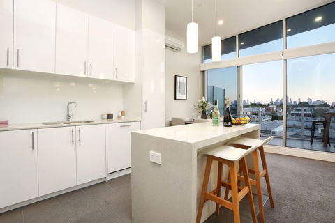 StayCentral Brunswick Penthouse - Accommodation Sunshine Coast 3