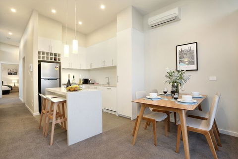 StayCentral Brunswick Penthouse - Accommodation Sunshine Coast 4