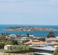 Encounter Beach House with stunning views - Accommodation Sunshine Coast