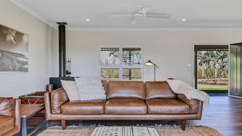 Your Luxury Escape - Paul's Farmhouse - Accommodation Sunshine Coast 2