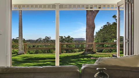 Your Luxury Escape - Paul's Farmhouse - Accommodation Sunshine Coast 0