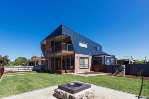 Bendigo Lakeside Accommodation - Accommodation Sunshine Coast 0