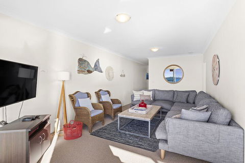 South Pacific Unit  4 - Shoal Bay - Accommodation Sunshine Coast 3