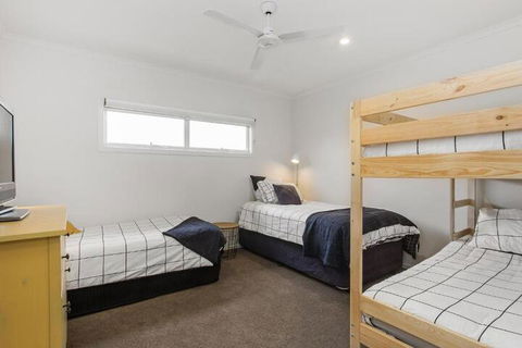 Sea View At Silver Sands - Accommodation Sunshine Coast 6