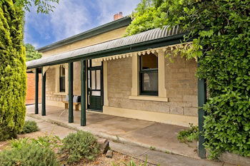 Pembury Cottage - Accommodation Sunshine Coast 0