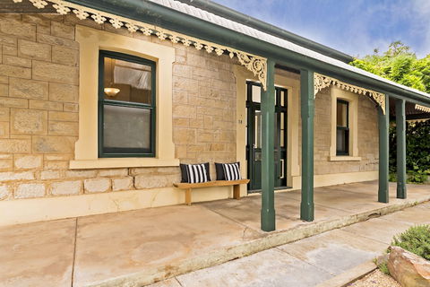 Pembury Cottage - Accommodation Sunshine Coast 2