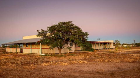 Longreach Outback Adventures - Accommodation Sunshine Coast 4