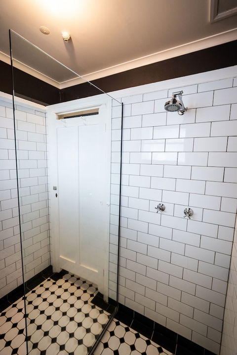 Royal Hotel West Wyalong - Accommodation Sunshine Coast 5
