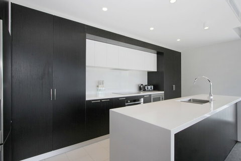 Accommodate Canberra - The Pier - Accommodation Sunshine Coast 6