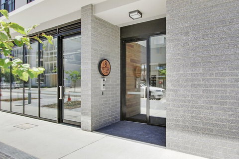 Accommodate Canberra - The Pier - Accommodation Sunshine Coast 2