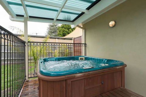 Xanadu Shores - Accommodation Sunshine Coast 6