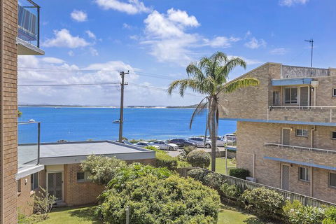 Shoal Bay Road Bella Vista Unit 10 19 - Accommodation Sunshine Coast 1