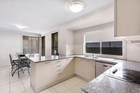 Alida Place 1 Lagoons Estate - Accommodation Sunshine Coast 3