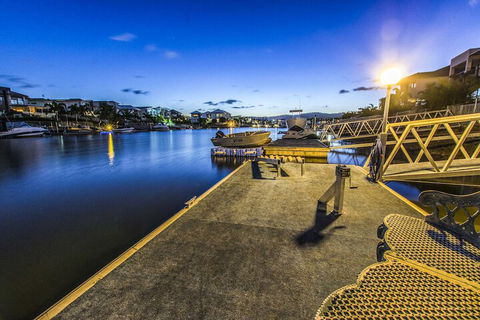 Quayside - Accommodation Sunshine Coast 6