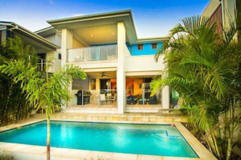 Quayside - Accommodation Sunshine Coast 0