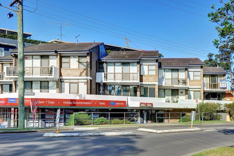 Shoal Bay Road Fleetwood Unit 3 63 - Accommodation Sunshine Coast 4