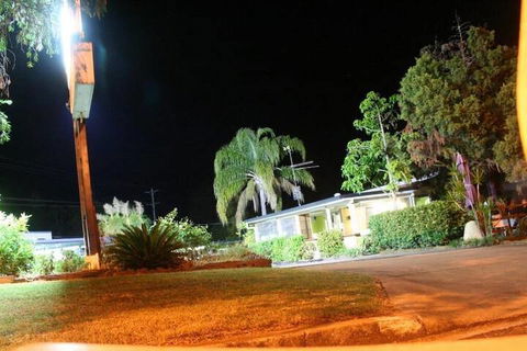 Yarraman Gardens Motel Queensland - Accommodation Sunshine Coast 3