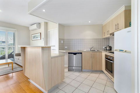 RESORT On The BEACH 6126 27 - Accommodation Sunshine Coast 3