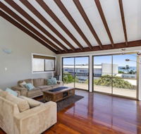 Kingscliff Ocean Vista With Jacuzzi Spa - Accommodation Sunshine Coast
