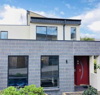 Apollo Bay Seal Apartments - Accommodation Sunshine Coast