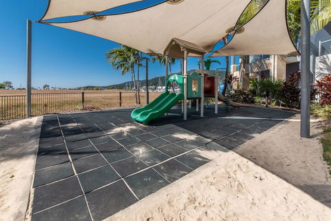 Marina Dreams - Airlie Beach - Accommodation Sunshine Coast 1