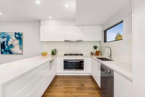 Glen Manor 1 - Accommodation Sunshine Coast 4