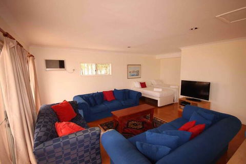 Verona Vineyard Cottage - Accommodation Sunshine Coast 4