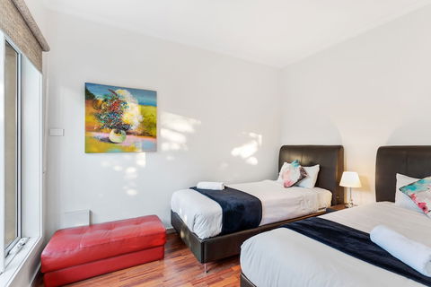 City Condo - Melbourne - Accommodation Sunshine Coast 6