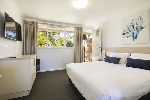 Nightcap At Golden Beach Tavern - Accommodation Sunshine Coast 6