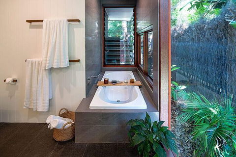 Byron Beach Retreats - The BungalowÂ  - Accommodation Sunshine Coast 4