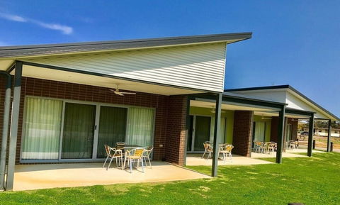 CluBarham Golf Resort - Accommodation Sunshine Coast 0