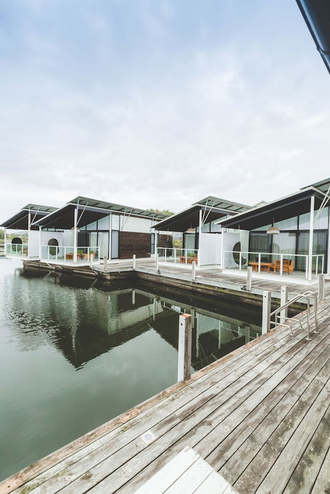 Caves Coastal Bar & Bungalows - Accommodation Sunshine Coast 0