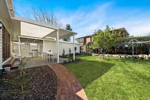 Frangipani House - Accommodation Sunshine Coast 2