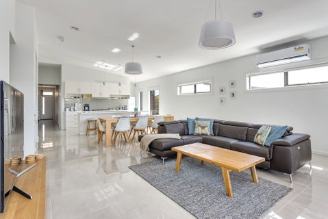Diamond Bay Beach House - Accommodation Sunshine Coast 1
