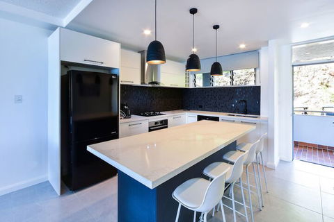 Beachfront Frangipani Apartments - Accommodation Sunshine Coast 6