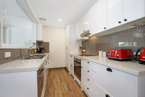 Acaronar - Accommodation Sunshine Coast 2