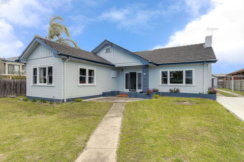 Seashells Lakes Entrance - Accommodation Sunshine Coast 1