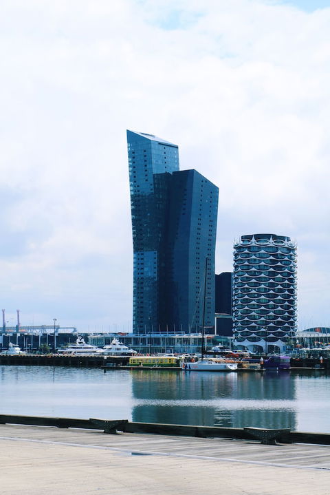 Riverside Dockland S Collection - Accommodation Sunshine Coast 3