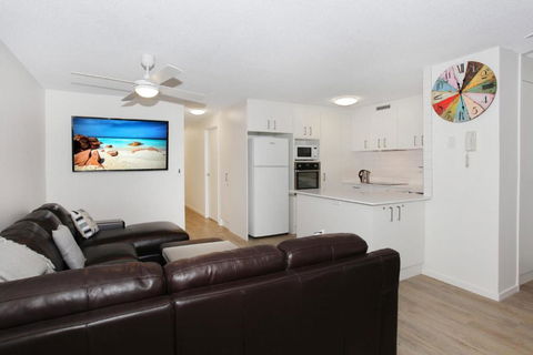 Unit 4 Coolum Cove Coolum Beach - Accommodation Sunshine Coast 1