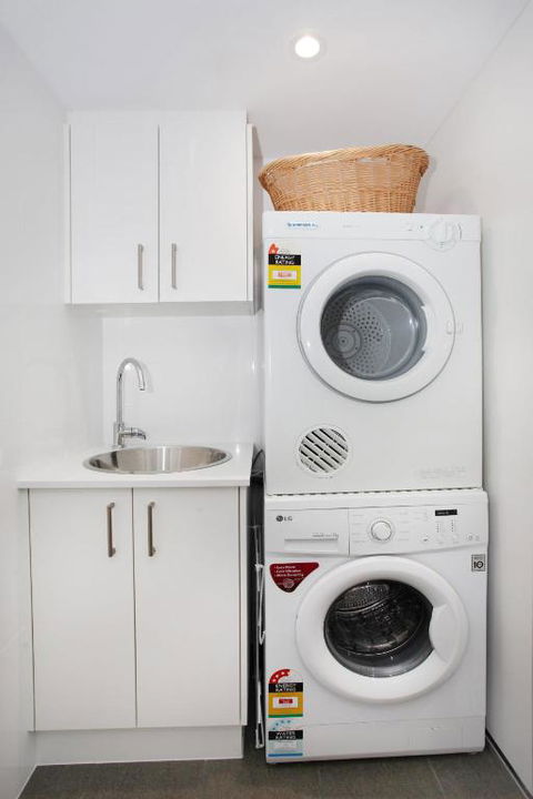 Unit 4 Coolum Cove Coolum Beach - Accommodation Sunshine Coast 5