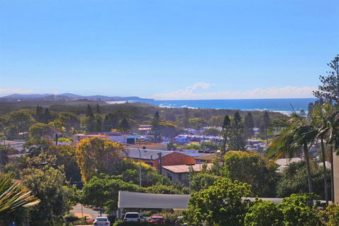 Unit 4 Cooltoro Court Coolum Beach - Accommodation Sunshine Coast 6