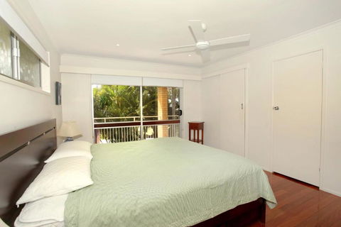 32 Barra Crescent Coolum Beach. Bond 500 FOXTEL WIFI Linen Supplied - Accommodation Sunshine Coast 6