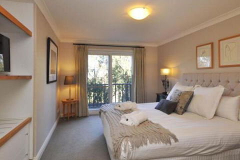 Villa Beaujolais Located Within Cypress Lakes - Accommodation Sunshine Coast 7