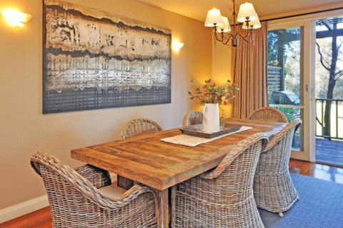 Villa Beaujolais Located Within Cypress Lakes - Accommodation Sunshine Coast 3