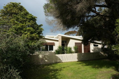Baillieu Breeze - Accommodation Sunshine Coast 2