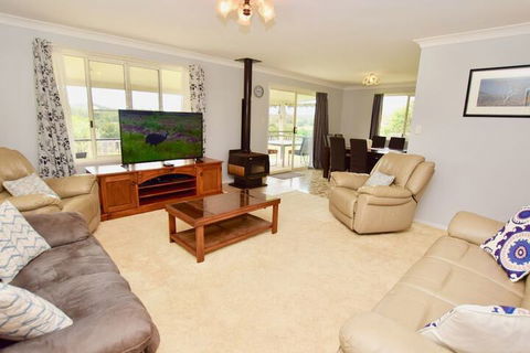 Country Breeze Farm Stay - Accommodation Sunshine Coast 3