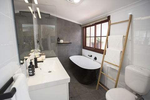 Wayfarers Cottage - Accommodation Sunshine Coast 1