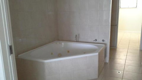 Poinciana Terraces - Accommodation Sunshine Coast 4