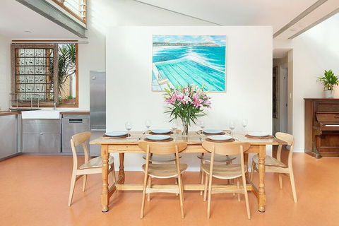 Sunny Family Beach House - Accommodation Sunshine Coast 3
