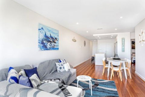 The Shoal Apartments Unit 504 / 4 8 Bullecourt Street - Accommodation Sunshine Coast 0